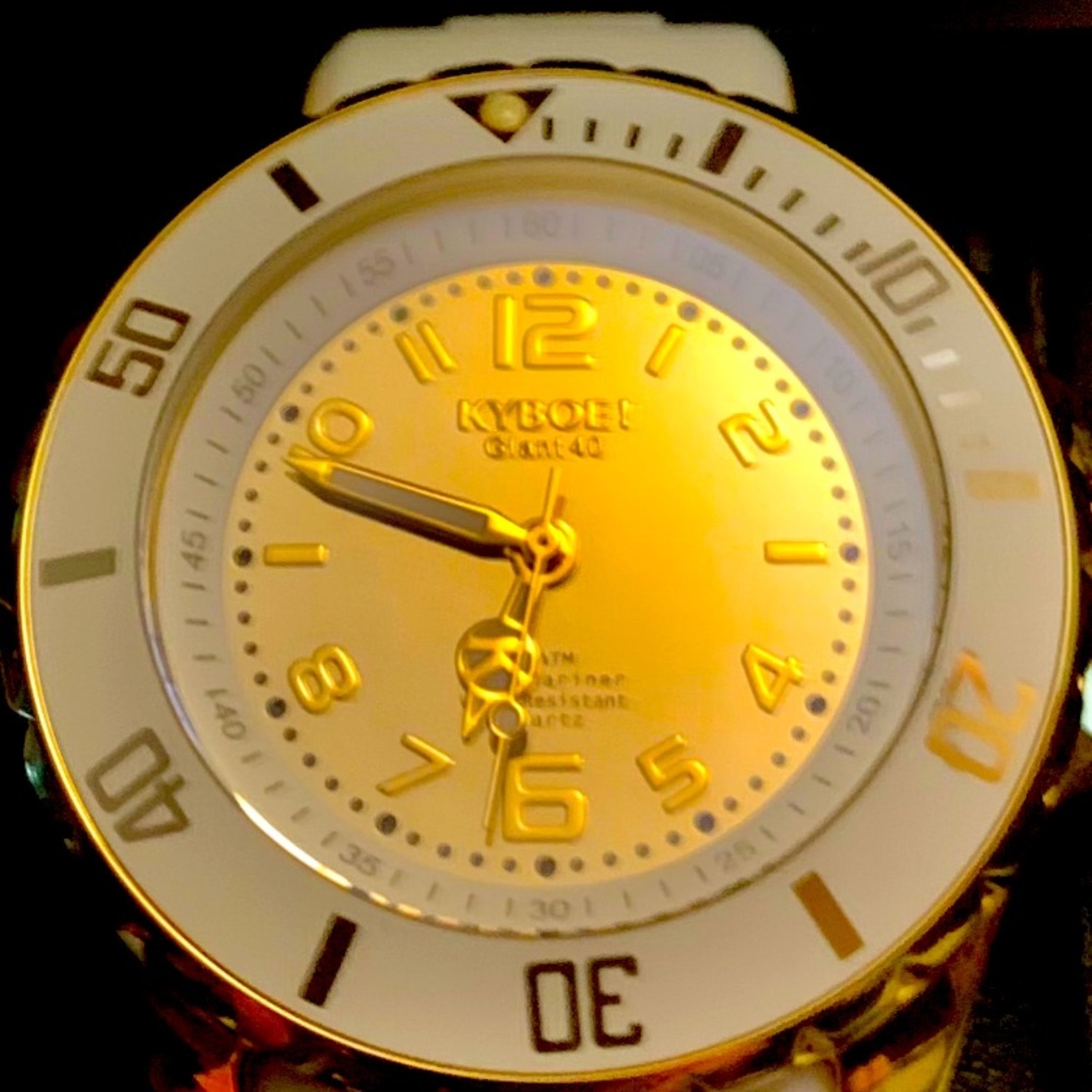 KYBOE! 40mm Giant Gold & White